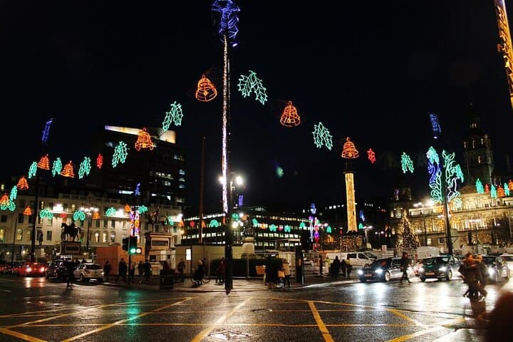 Glasgow Festive Walk: Private Christmas Lights & Market Tour photo 2