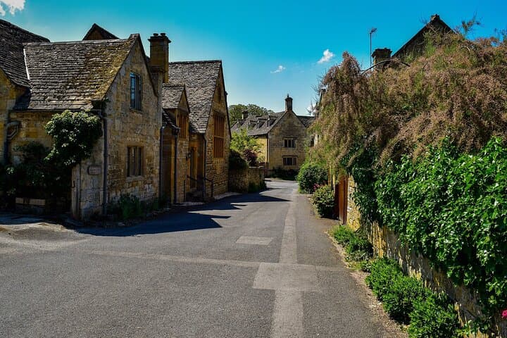 Oxford, Cotswolds & Stratford Private Day Tour — Oxford Colleges to Shakespeare’s Birthplace photo 3