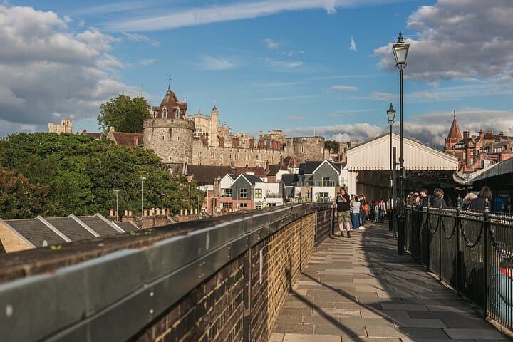 Windsor Castle, Stonehenge & Bath Day Tour from London photo 4