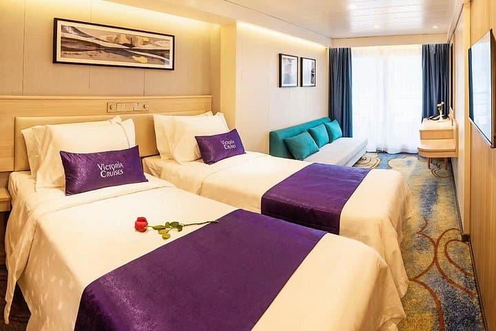 Yangtze River 4-Day Luxury Cruise: Chongqing to Yichang with Train Return photo 2