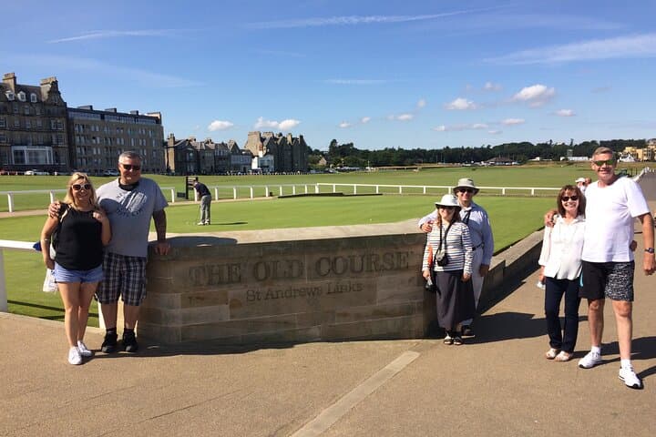 St Andrews Old Course Private Walking Tour: Explore Golfs Historic Home