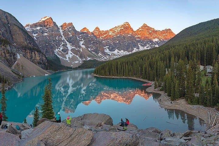 Scenic-Day-Trip-to-Lake-Louise-Moraine-Lake-and-Banff photo 4