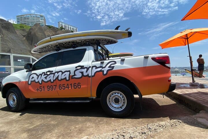 Beginner Surf Lesson in Lima, Perú: Learn to Ride Miraflores Waves photo 2