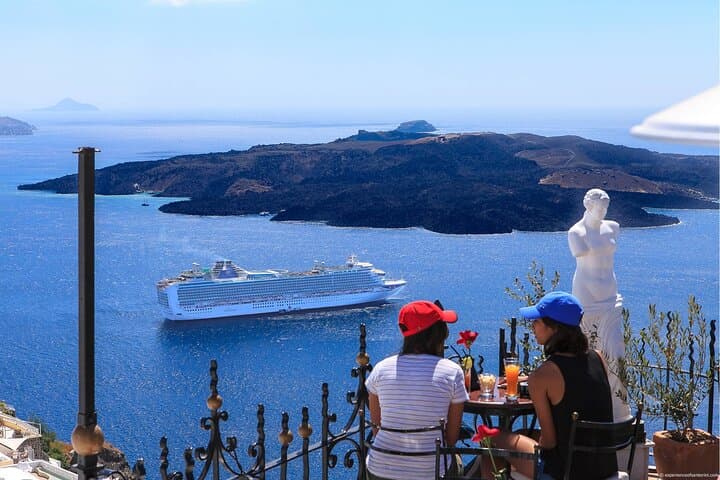 5-Hour SUV Private Shore Excursion in Santorini — Oia, Imerovigli & Perivolos photo 4