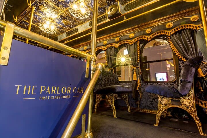 luxury-hollywood-sightseeing-trolley-tour-parlor-car photo 2