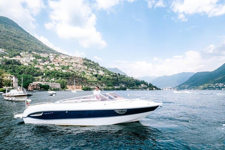 Private 3-Hour Cranchi Cruise on Lake Como: Villas, Swim & Prosecco