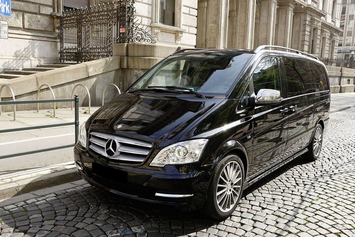 Skip-the-Line Tierpark Hellabrunn: Fast-Track Zoo Visit with Private Transfers photo 4