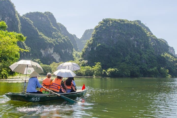 Ninh Binh Luxury Day Tour from Hanoi — Trang An, Hoa Lu & Countryside photo 4