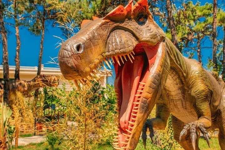 Kemer Dinopark Tour — Animatronic Dinosaurs, 7D Cinema & Hotel Transfer