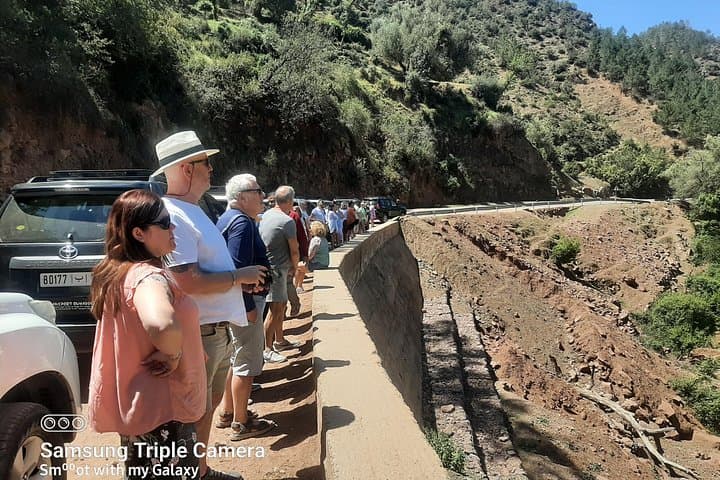 Classic Moroccan Highlights: Casablanca to Sahara & Atlas 6-Day Tour photo 1