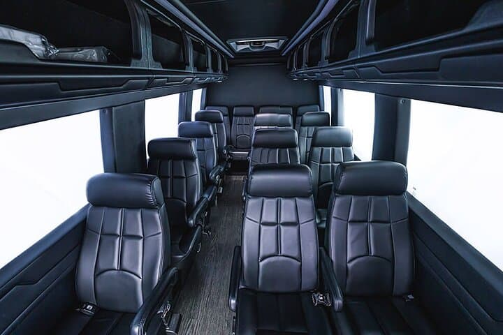Private Minibus Transfer from San Francisco City Center to SFO photo 4