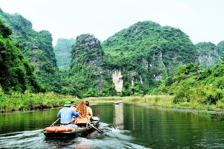 Ninh Binh Day Trip from Hanoi: Bai Dinh Pagoda & Trang An Grottoes Tour photo 6