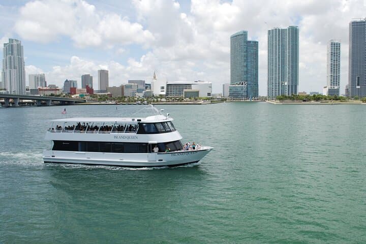 Biscayne Bay Millionaires' Row Cruise: Miami Skyline & Celebrity Homes Tour photo 6