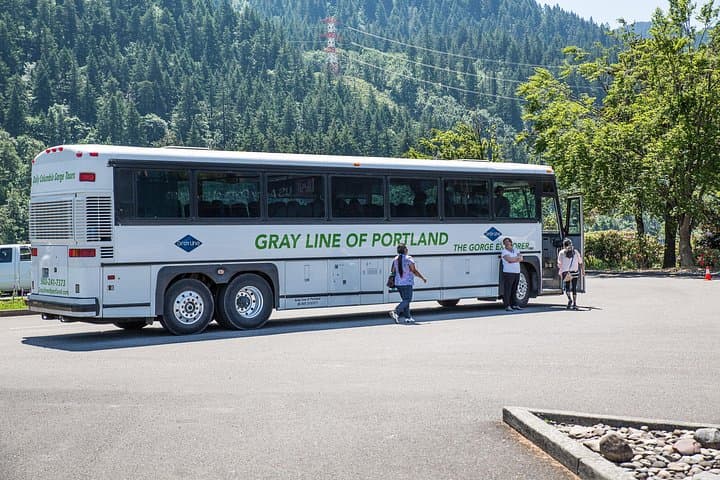 Portland Waterfall Express: Coach to Waterfall Trolley & Multnomah Falls Hop-On Tour photo 3