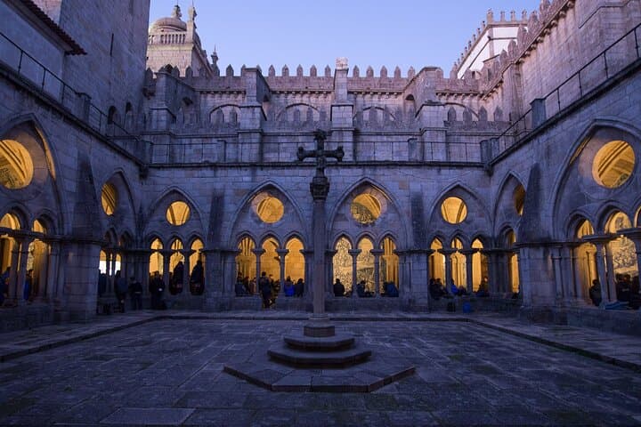 Medieval Porto Walking Tour — Ribeira Stories, Rooster Legends & Riverfront History