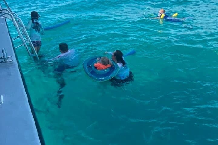 Coffins Patch Reef & Grassy Key Sandbar: Marathon Snorkel Combo photo 6