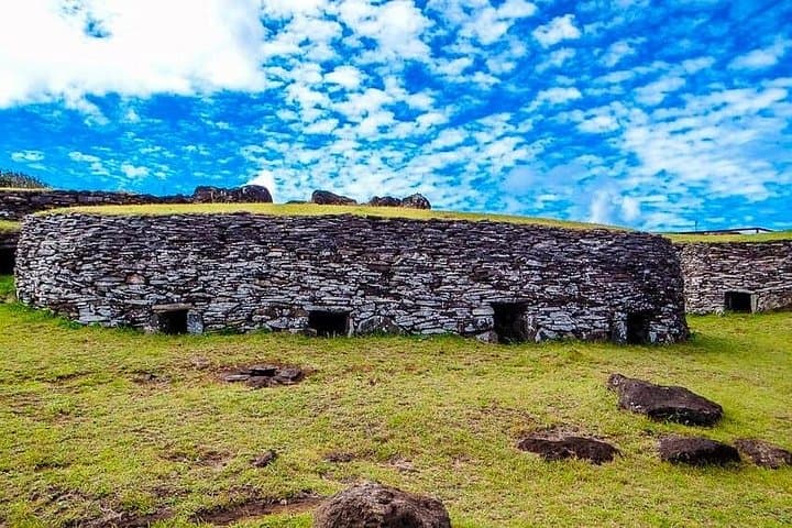Rapa Nui in Three Days: Sunrise at Ahu Tongariki & Island Highlights photo 2
