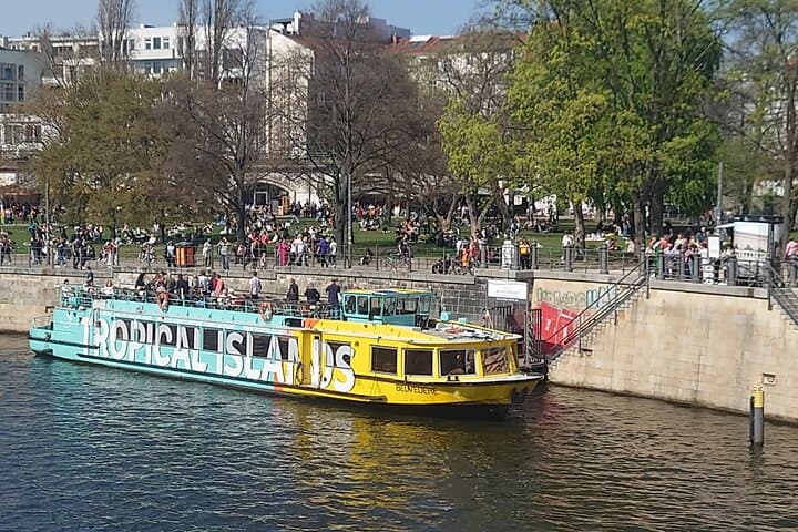 Berlin East Side Spree Cruise: 2.5-Hour Commentary Boat Tour photo 2