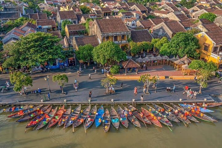 9-Day Vietnam Highlights: Ho Chi Minh, Hoi An & Halong Bay Adventure photo 1