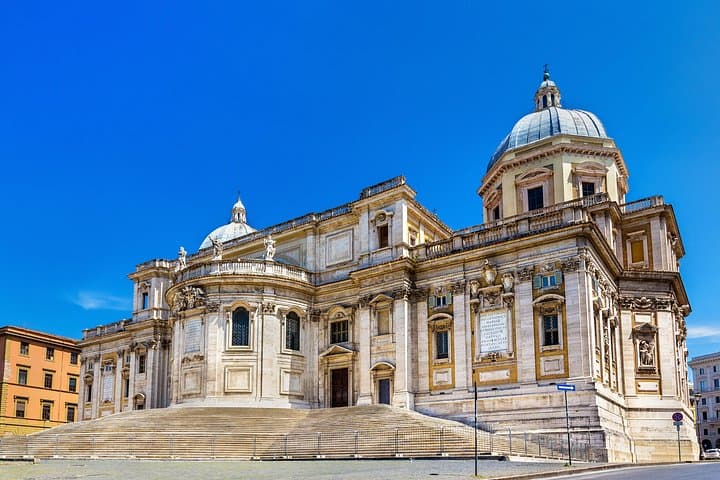 Private Tour of Santa Maria Maggiore — Inside Rome’s Golden Basilica photo 2
