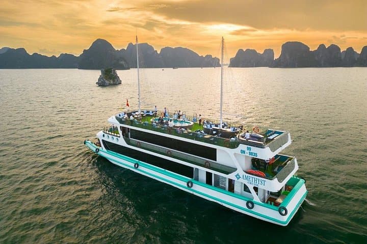 Ha Long Bay Day Cruise from Tuan Chau: 5-Star Amethyst One-Day Itinerary