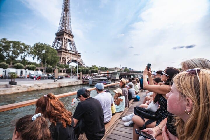 Seine River Sightseeing Cruise with Audio Guide — 1-Hour Paris Boat Tour