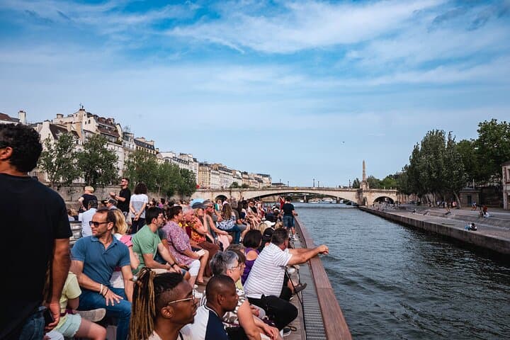Seine River Sightseeing Cruise with Audio Guide — 1-Hour Paris Boat Tour photo 6