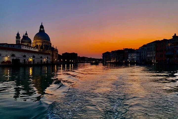 Venice at Sunset: Punta Sabbioni Aperitif Boat Tour and Night Walk