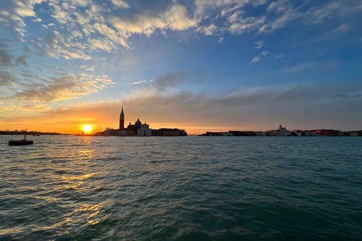 Venice at Sunset: Punta Sabbioni Aperitif Boat Tour and Night Walk photo 6