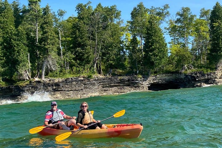Cave Point Kayak Tour: Paddle the Dolostone Caves of Door County photo 3