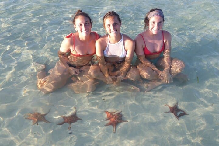 Private Boat Charter in Grand Cayman — Stingray City, Snorkel & Kaibo Lunch photo 2