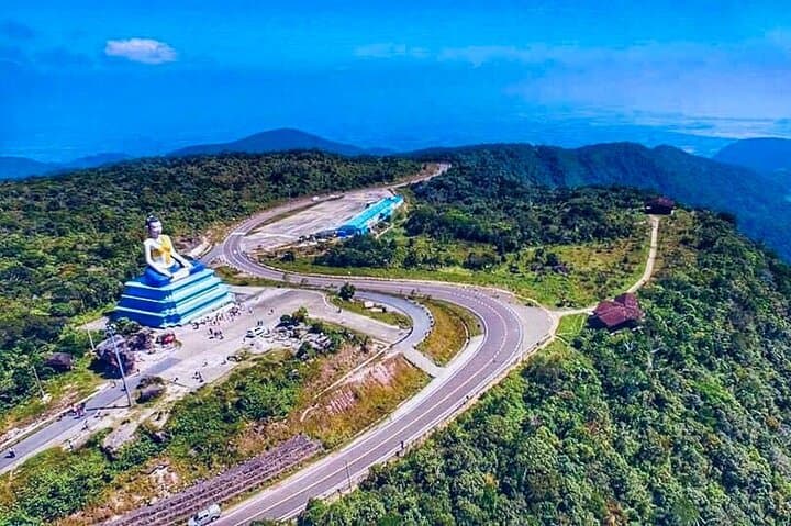 Bokor Mountain Day Tour: Bokor Palace, Wat Sampov Pram & Popokvil Waterfall photo 2