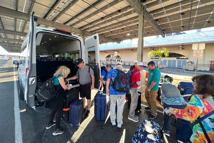 Waikiki to HNL: Private 12‑Passenger Van Transfer for Easy Arrival and Departure photo 4