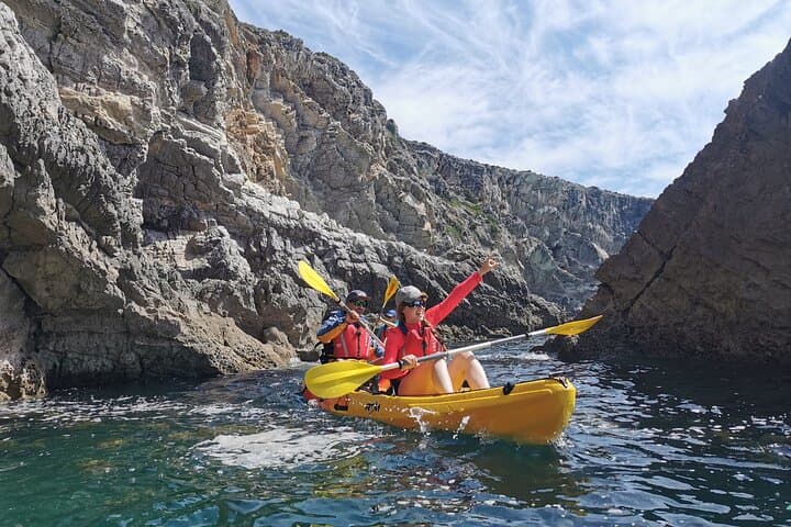 Sesimbra Discovery by Kayak: 3-Hour Guided Tour to Ribeira do Cavalo photo 2