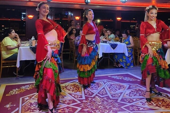 Bosphorus Dinner Cruise: Turkish Night with Live Show & Private Table