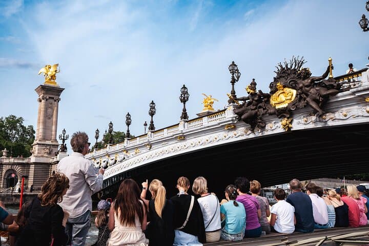 Seine River Sightseeing Cruise with Audioguide — Paris One-Hour Tour photo 2