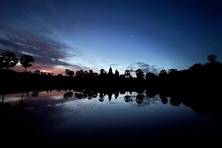 Angkor 2-Day Sunset & Sunrise Tour: Sunrise at Angkor Wat, Banteay Srei & Ta Prohm photo 1