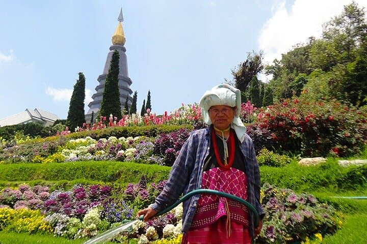 Doi Inthanon Private Trek: Waterfalls, Twin Pagodas & Karen Coffee Experience photo 6