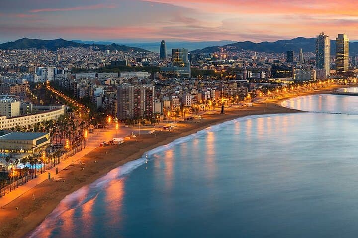Barcelona Sunset Sailing Tour: 2-Hour Port Olímpic Cruise photo 3