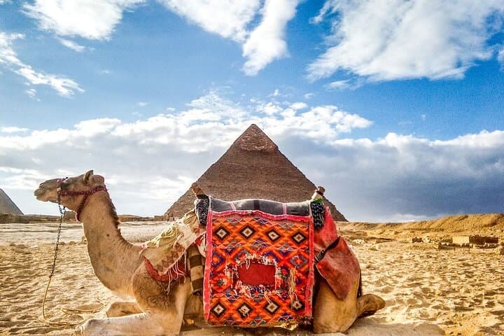 Day with the Pharaohs: Private Giza Pyramids & Egyptian Museum Tour photo 2