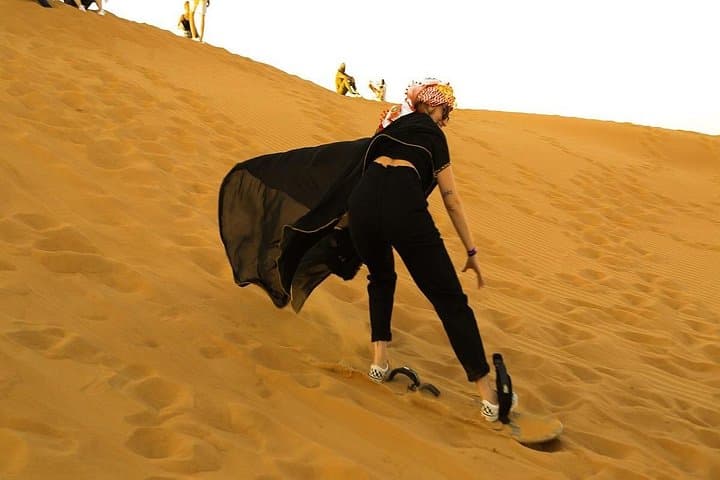 Dubai Desert Dinner at the Red Dunes — Camel Rides, Henna & Traditional Shows photo 4