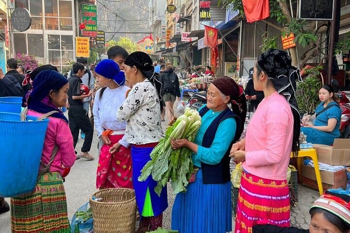 Ha Giang Loop 4-Day Adventure: Ma Pi Leng, Du Gia Waterfall & Authentic Homestays photo 4