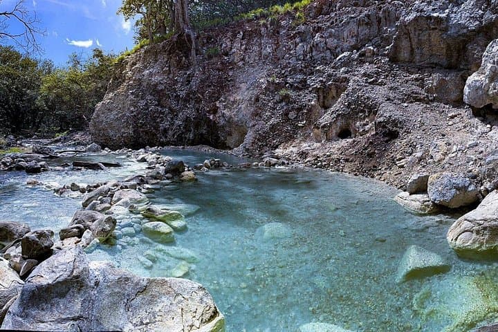 Rincón de la Vieja Santa Maria Hike & Hot Springs — Half-Day from Liberia photo 1