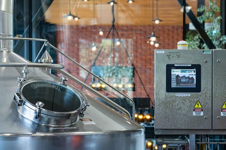 Behind the Barrels: Emerson's Brewery Tour in Dunedin