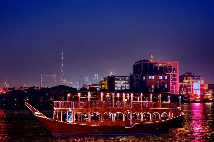 Dubai Creek Dhow Dinner Cruise: Evening Cruise & City Sights