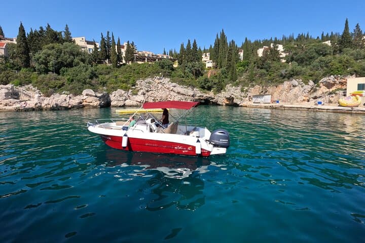Dubrovnik Private Speedboat Tour to Blue Cave & Elaphiti Islands