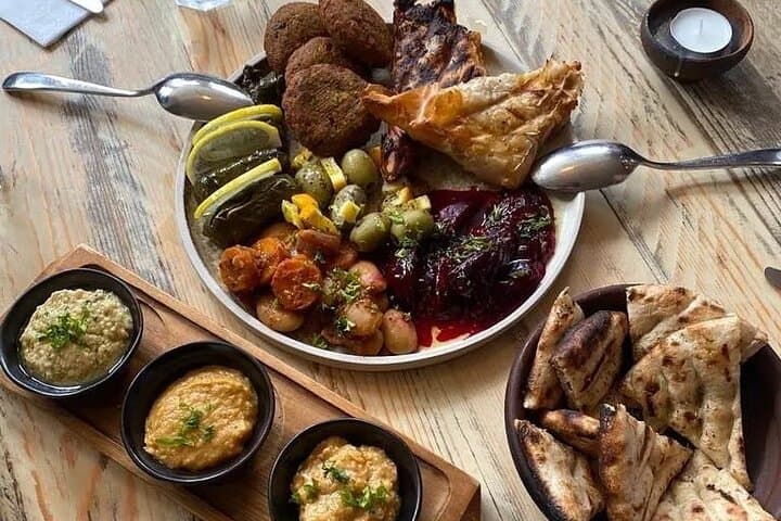 Harrogate Food & History Walking Tour — 3-Hour Independent Eateries Tasting Experience