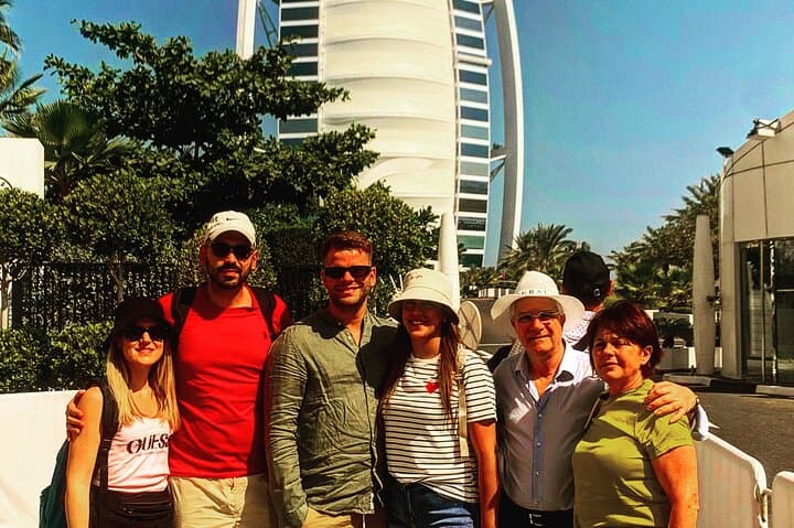 Traditional and Modern Dubai: Full-Day Walking Tour of Al Fahidi, Creek, and Souks