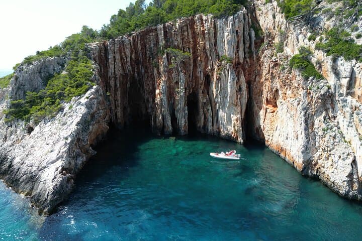 Explore Croatia’s Hidden Gems: Private Boat Tour of Red Rocks & Pakleni Islands photo 4