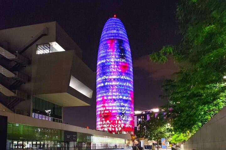 E-bike Night Tour Barcelona: Explore Barcelona's Landmarks After Dark photo 4
